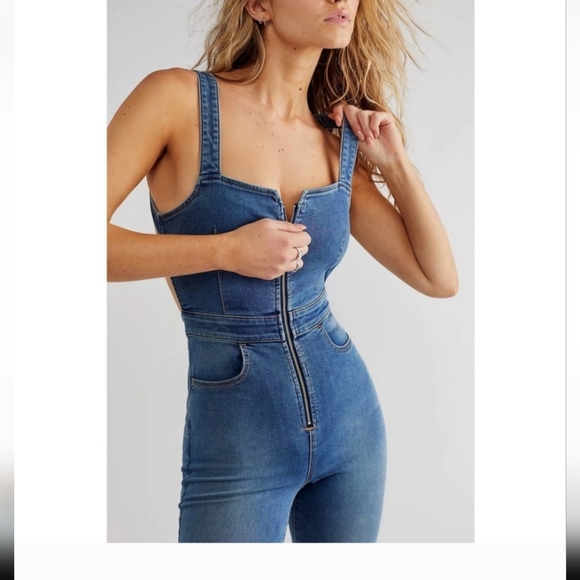 Free People Open Back Size 6 Denim Jumpsuit Guc Denim Junpsuit Zip Up Tie Back - Picture 1 of 12